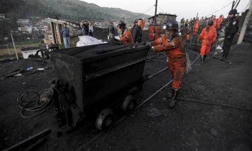 Stigla naredba s vrha: Drugovi, kopajte više ugljena!
