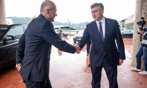 Janša i Plenković: Mi smo si OK, halucinantni odnosi između Hrvatske i Slovenije su iza nas
