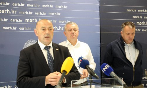 Horvat najavio: Ukida se sudjelovanje građana od 20 posto u konstrukcijskoj obnovi. Medved zaprijetio: Nekvalitetna gradnja neće proći!