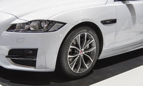 Jaguar XF opremljen novim Goodyearovim gumama