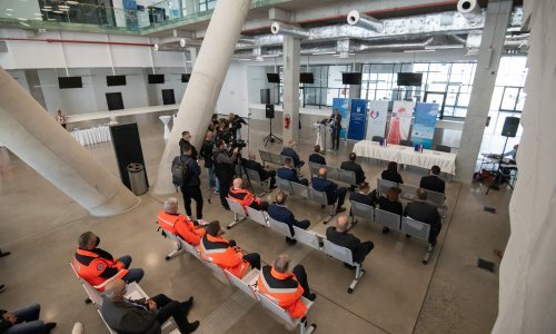 Potpisivanje ugovora o izgradnji šest brzih brodica za uspostavu pomorske hitne pomoći, cifra: preko 76 milijuna kuna