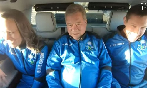 William Shatner, zvijezda 'Zvjezdanih staza', postao je najstarija osoba koja je ikada otputovala u svemir