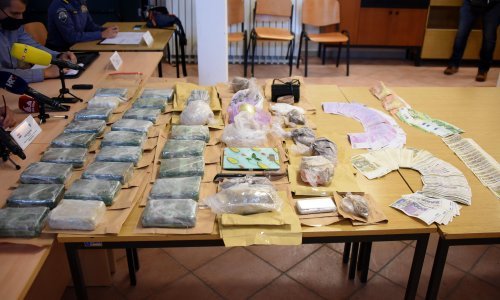 Uhićeno 11 švercera droge iz BiH u Istru i Dalmaciju, zaplijenjeno 20 kg heroina i milijun kuna