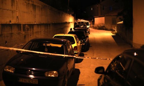 Policija još istražuje tko je bacio eksplozivnu napravu na parking u Solinu