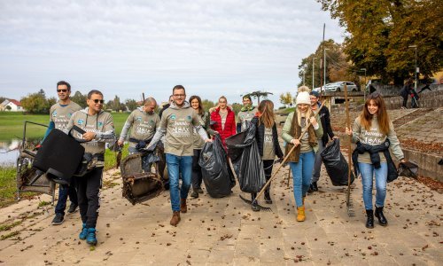 U akciji čuvara prirode i Jamnice čistila se obala rijeke Kupe u Sisku