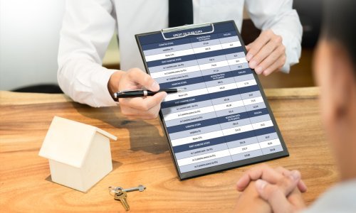 Boris Vujčić upozorio da bi kamatne stope mogle odletjeti u nebo, provjerili smo kako se možete zaštititi od toga i koliko će vas to stajati