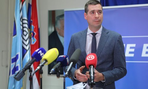 [VIDEO/FOTO] Zagrebačka oporba protiv ukidanja mjere roditelj odgojitelj: 'Tomaševića očito vodi samo ideološki, a nikakav financijski interes'