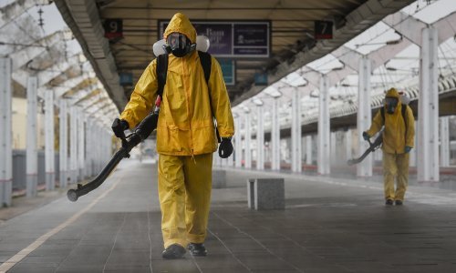Rusija planira neradne dane kako bi se usporilo širenje covida-19
