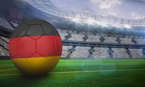 [VIDEO] U Njemačkoj golman nokautirao protivničkog napadača. Istovremeno je zabio gol i pao kao pokošen