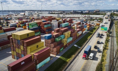 Kriza u prijevozu tereta mogla bi potrajati: Ubacivanjem u sustav više brodova neće se ništa riješiti jer će čepovi biti još veći