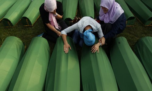 'Srebrenica će ostati tamna mrlja međunarodne zajednice'