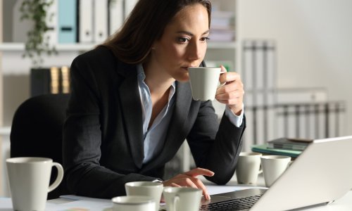 [VIDEO] Evo što možete očekivati ako pretjerujete s kofeinom