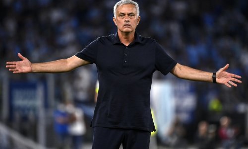 Jose Mourinho doživio katastrofu karijere; njegova momčad po prvi puta je primila šest golova i to od na papiru puno slabijeg suparnika