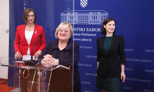 Centar i GLAS: Zakon o obnovi je neprovediv, a njegove izmjene još jedna obmana