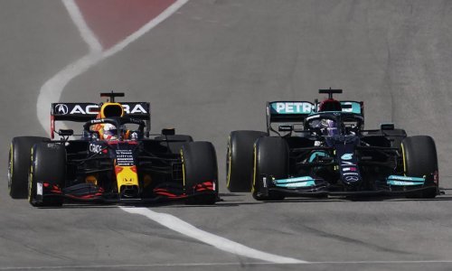 [FOTO] Max Verstappen brži od Lewisa Hamiltona u dramatičnoj završnici utrke u Teksasu; sad ima 12 bodova prednosti u borbi za titulu prvaka