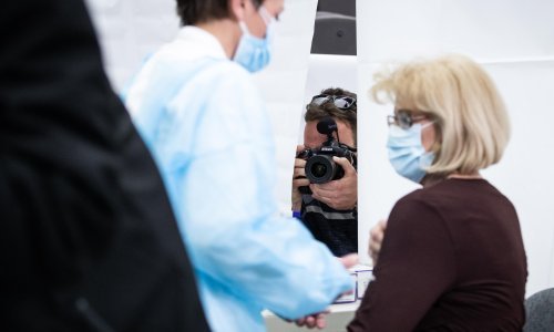 U domovima za starije počelo cijepljenje trećom dozom