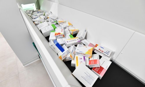 Dug veledrogerijama opet 4,5 milijardi kuna, probijeni i rokovi plaćanja. Evo što danas na to kaže ministar Marić