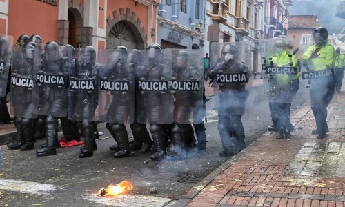 [FOTO] Rastu cijene goriva: Tisuće Ekvadoraca na ulicama u sukobu s policijom