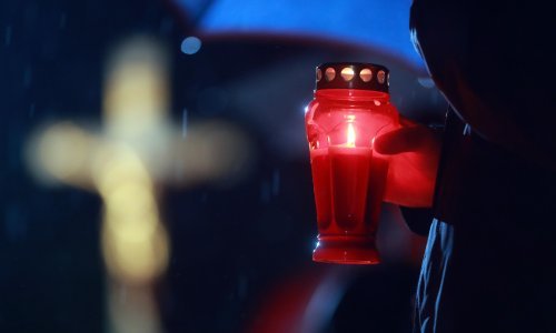 Vatrogasci pozvali građane na oprez pri paljenju svijeća na grobovima i u domovima