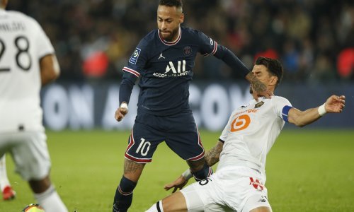 Ivo Grbić sa svojim Lilleom bio na korak do senzacije na Parku prinčeva; sudac 'zažmirio' na Icardijevo smetanje hrvatskom golmanu