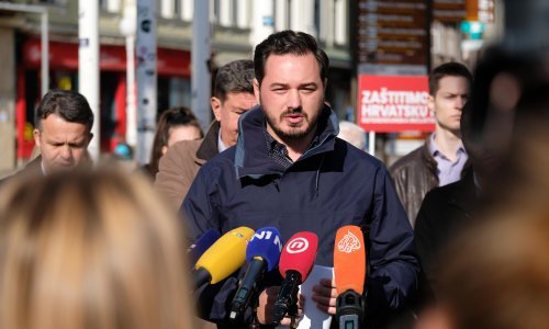 U pet dana prikupljeno 157 tisuća potpisa za referendum o uvođenju eura