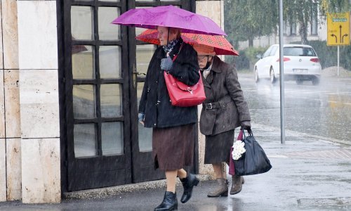 U ponedjeljak južina i sve češća kiša, na Jadranu i u gorju i obilnija. Evo što nas čeka do kraja tjedna