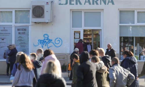 Ovo je popis svih ljekarni u Hrvatskoj u kojima se provodi cijepljenje protiv bolesti COVID-19