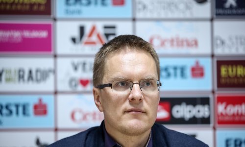 Dambrauskas predstavljen na Poljudu, a nakon divljenja Torcidi poručio: Uvijek sam vodio ekipe koje se bore za trofeje, a Hajduk vidim u Ligi prvaka