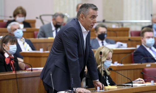 Mlinarić: Dežulović ne može uvrijediti vukovarske branitelje, mi smo takve Jugoslavene bacali u slavonsko blato 1991.