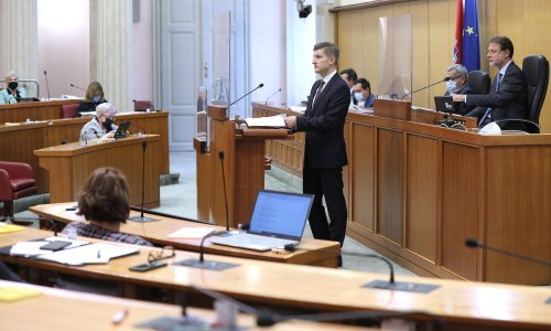 Oporba oplela po Mariću, HDZ-ovci nizali pohvale: Sigurno nitko od 151 zastupnika ne bi želio biti na vašem mjestu