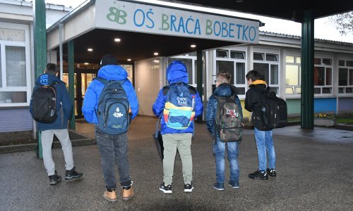 I djeca starija od 12 godina morat će imati covid potvrde za javne ustanove