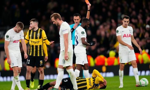 Antonio Conte startao pobjedom na klupi Tottenhama u susretu s tri crvena kartona; Lovro Majer asistirao za pobjedu Francuza; novi kiks Rome