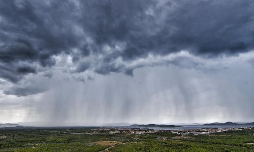 Kakvo nas vrijeme danas čeka? Kiša na istoku, u Dalmaciji pljuskovi s grmljavinom