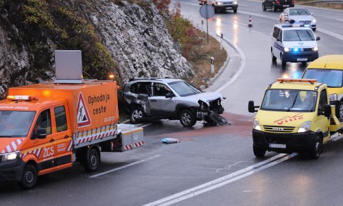 [FOTO] U sudaru tri vozila ozlijeđeno troje ljudi