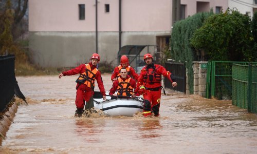 [FOTO] Stanje u BiH nakon poplava stabilnije, no plimni val putuje prema sjeveru