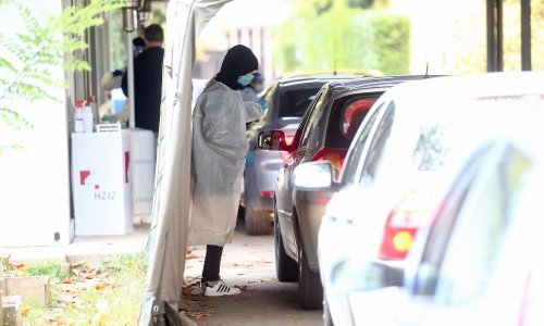 Zagrebačke bolnice povećavaju covid kapacitete i smanjuju hladni pogon