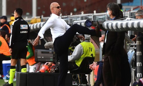 U Genoi više nisu imali strpljenja te su potjerali Ballardinija, a Milan Badelj i Adrian Šemper uskoro bi mogli učiti od ukrajinske legende