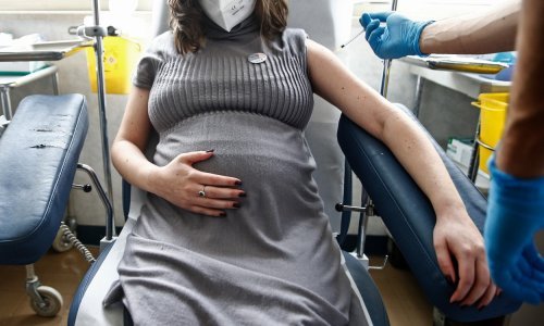 Sve na jednom mjestu: Skupina hrvatskih liječnika objavila veliki vodič o cijepljenju u trudnoći