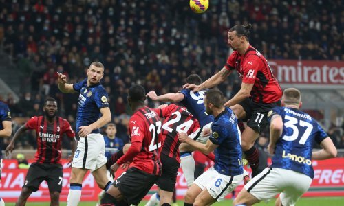 [FOTO] Veliki derbi između Milana i Intera završio bez pobjednika; 'Rossoneri' i dalje ne znaju za poraz, ali nisu preuzeli vrh; igrala tri Hrvata