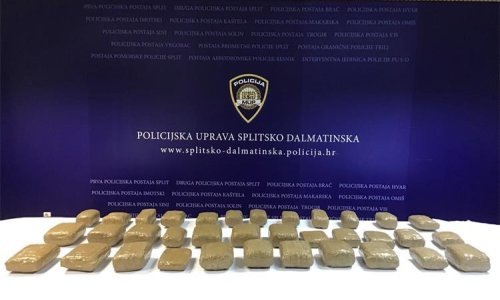 Splitskoj policiji dolijao diler s 27,5 kilograma marihuane