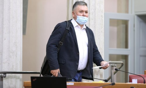 HSS-ov zastupnik: Ne želim se cijepiti. Ako treba, potpisat ću i da ne želim na respirator
