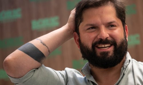 Pravnik, panker, pjesnik, nogometaš Hrvatskog sokola: Novi predsjednik Čilea ljevičar je naše gore list. Tko je Gabriel Boric