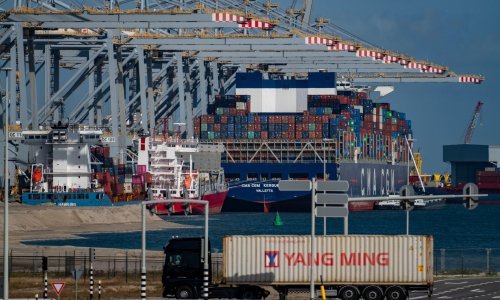 Zakrčena najveća europska luka: 'Stvari se neće promijeniti budu li svi i dalje kupovali putem interneta'