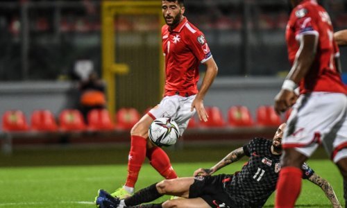 Marcelo Brozović zabio jedan od najbizarnijih autogolova ikad; pogledajte trenutak kada je naš veznjak sam sebe loptom pogodio u glavu i svladao vratara