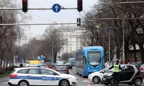 Akcija Martinje se nastavlja: Muškarac pijan, odjavljenim automobilom i bez dozvole koja mu je ranije oduzeta uhićen u prometu u Zagrebu