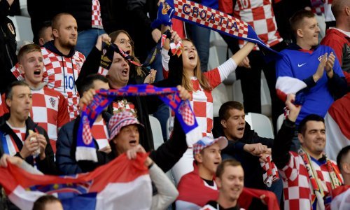 Poljud je bio pun, u Italiji se takvih scena na stadionima mogu samo prisjećati. Evo i zašto...