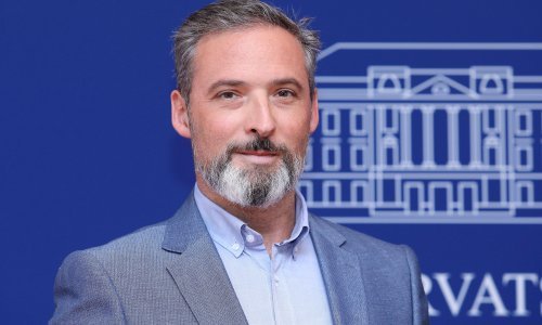 'Nastavljaju se velika okupljanja građana pa se može očekivati da će broj zaraženih rasti'