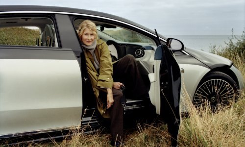 Mercedes-Benz uspješno plovi modnim vodama: Udružio snage 
s brendom Proenza Schouler u uzbudljivoj kolekciji odjeće