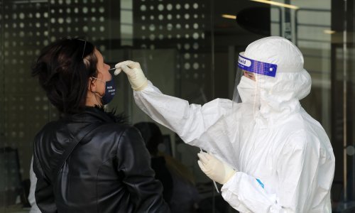 Epidemiolozi pozivaju: Ako ste se unazad 14 dana vratili u Hrvatsku iz Južne Afrike, dođite na testiranje