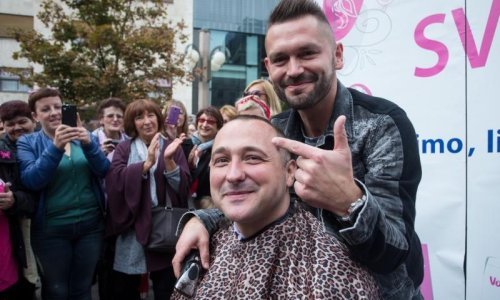 Bruno Šimleša se obrijao na nulericu i odaslao snažnu poruku